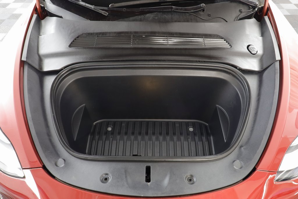 Used 2023 Tesla Model Y Long Range image 25