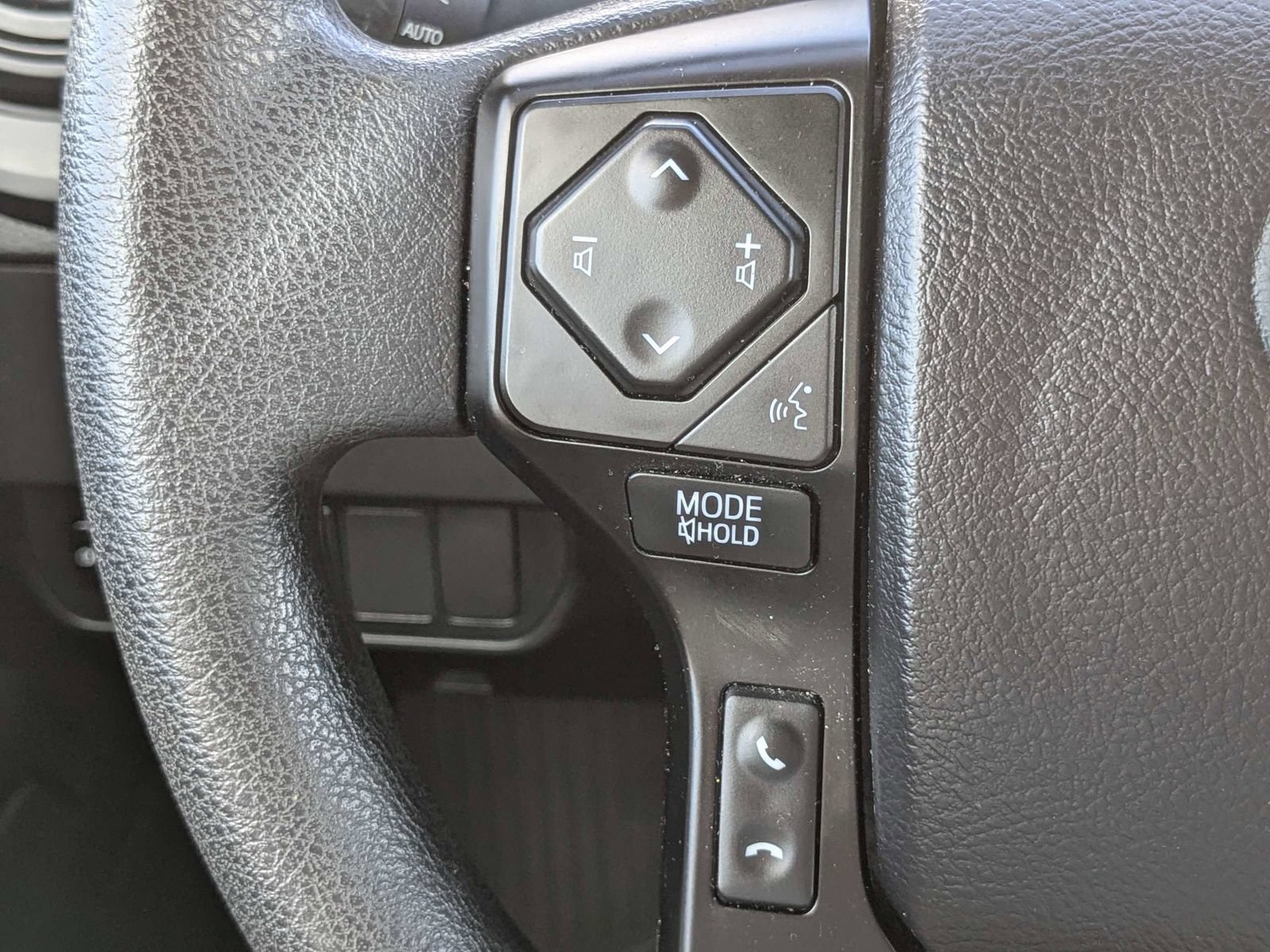 Used 2022 Toyota Tacoma SR AWD/4WD image 27