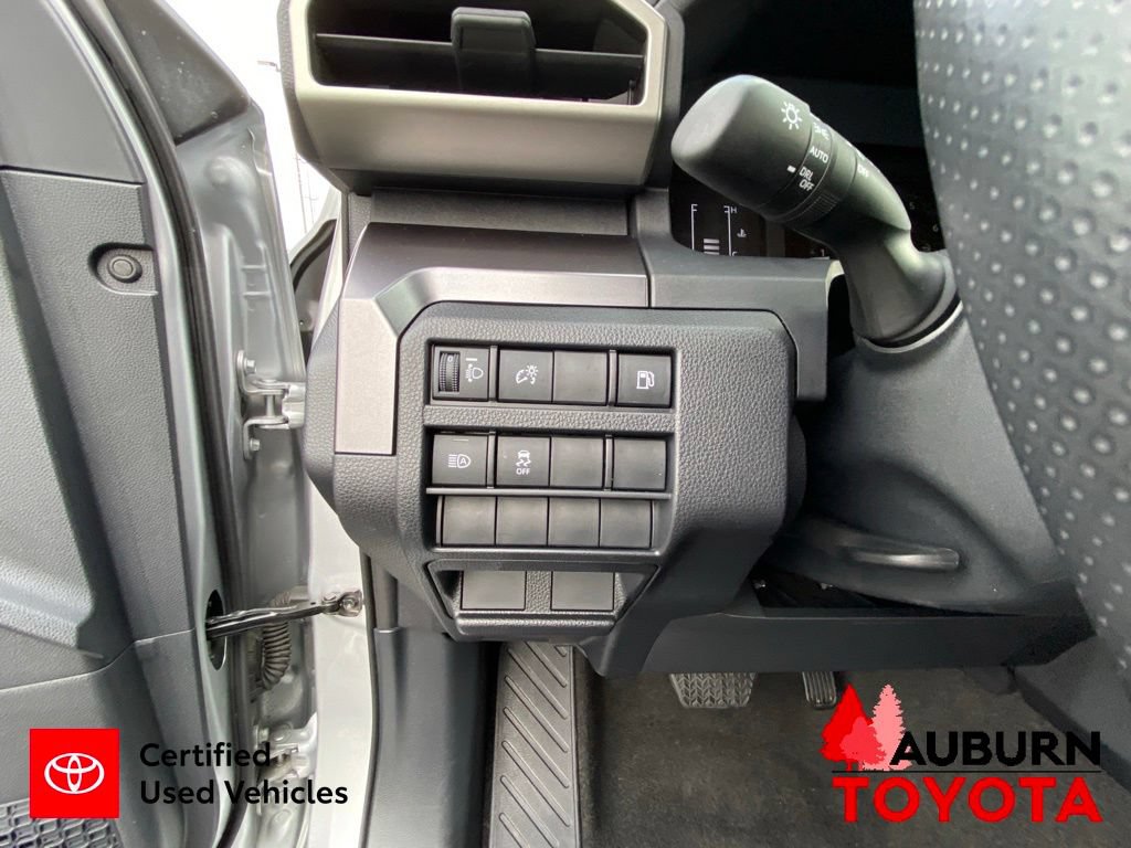 Certified 2025 Toyota 4Runner SR5 AWD/4WD image 36