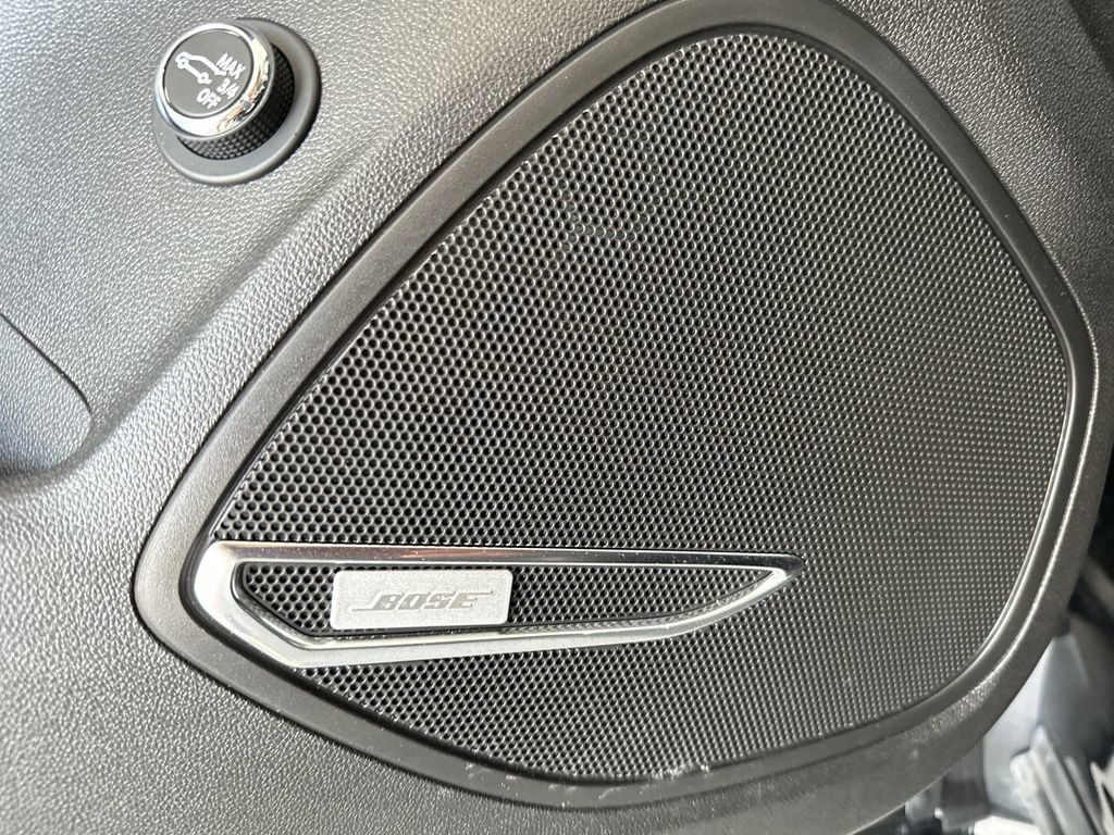 Used 2023 Buick Envision Avenir image 12