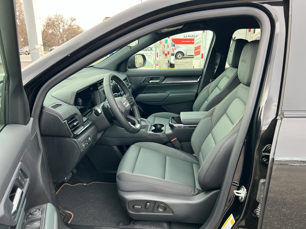 New 2026 GMC Terrain AT4 w/ Convenience Package III image 17