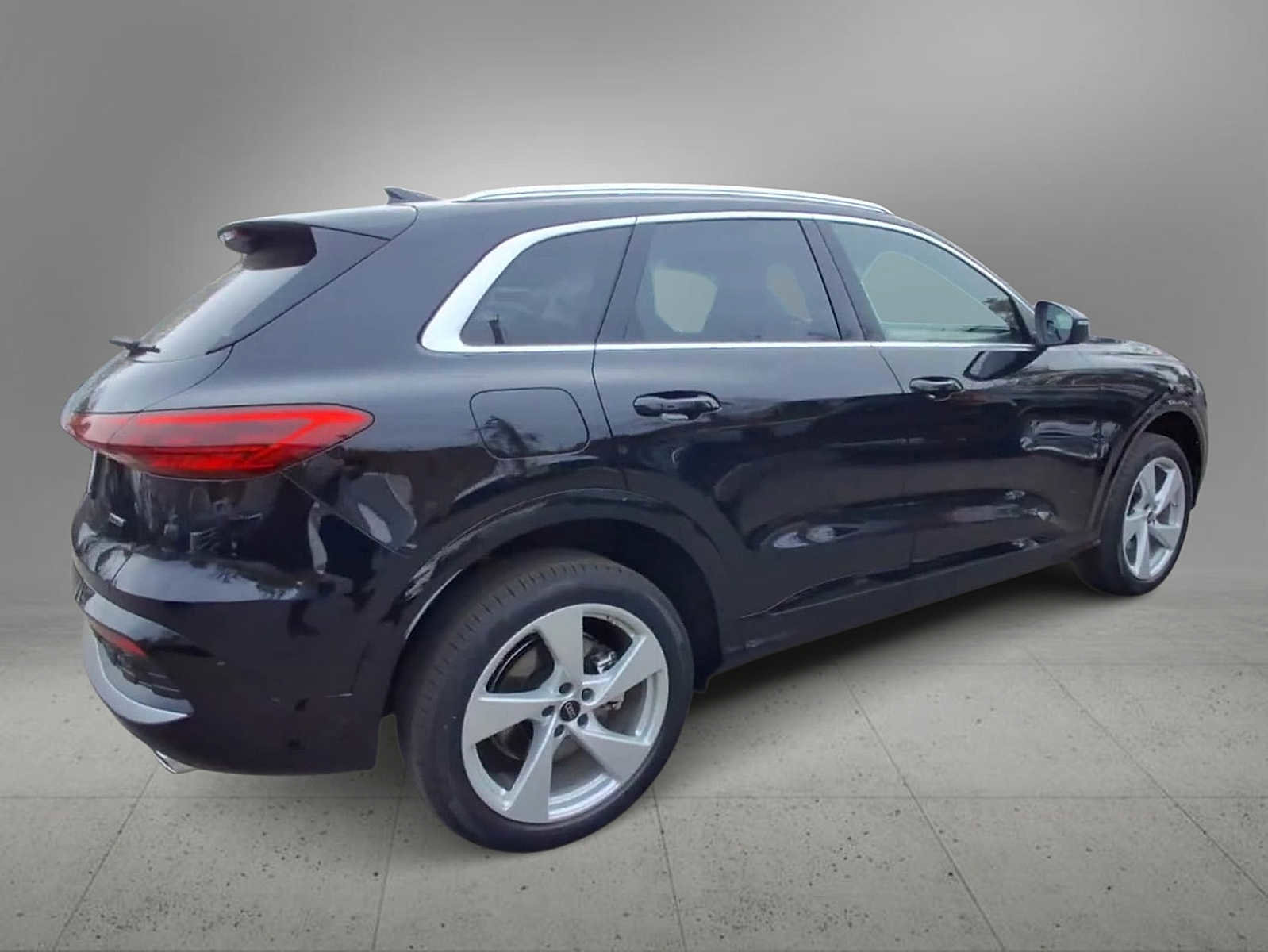 New 2025 Audi Q5 Premium Plus image 8