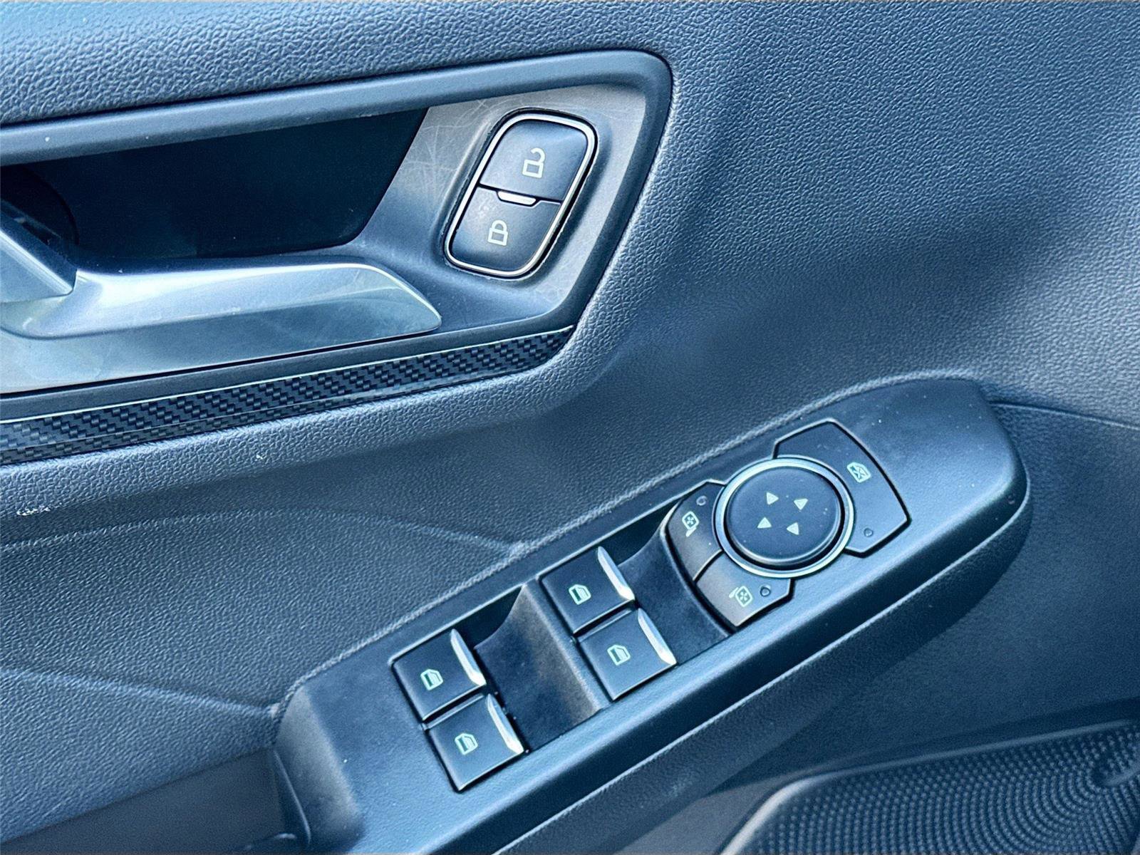 Used 2025 Ford Escape ST-Line Select image 17