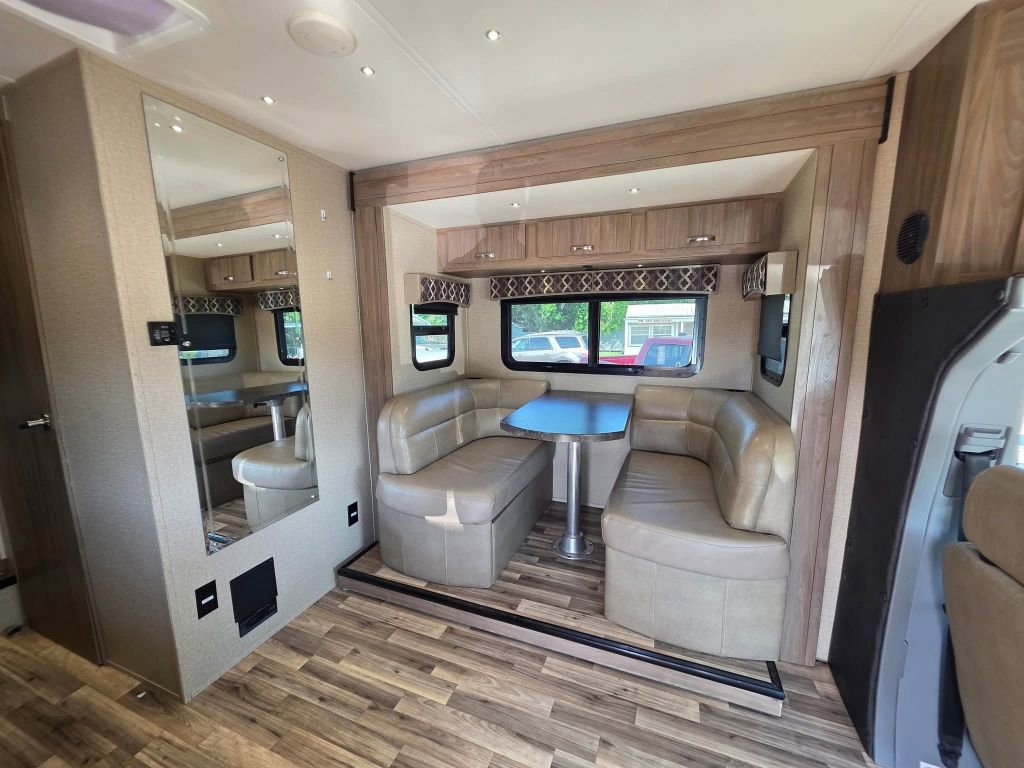 Used 2016 Mercedes-Benz Sprinter 3500 image 45