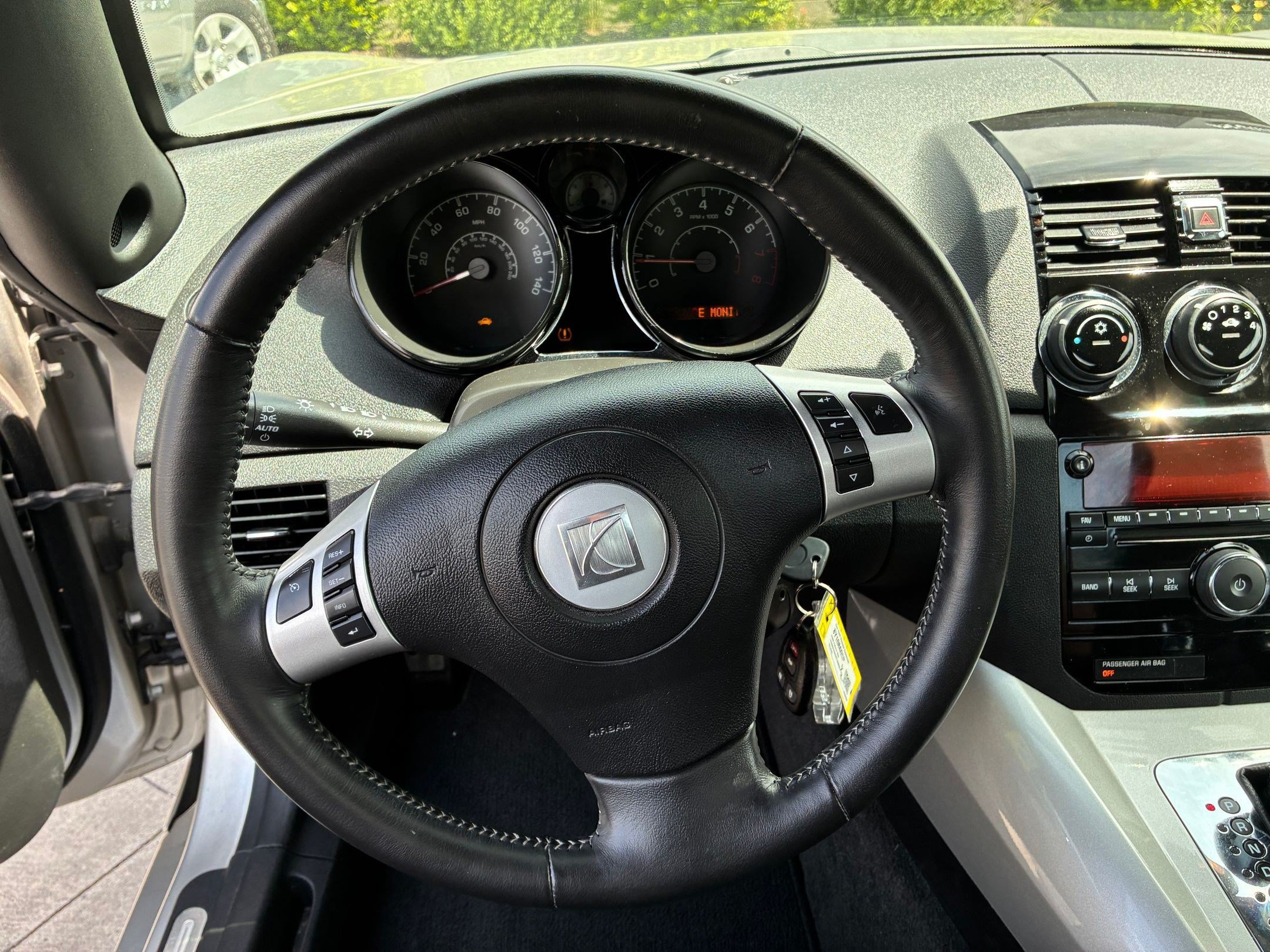 Used 2008 Saturn Sky w/ Premium Trim Package RWD image 17
