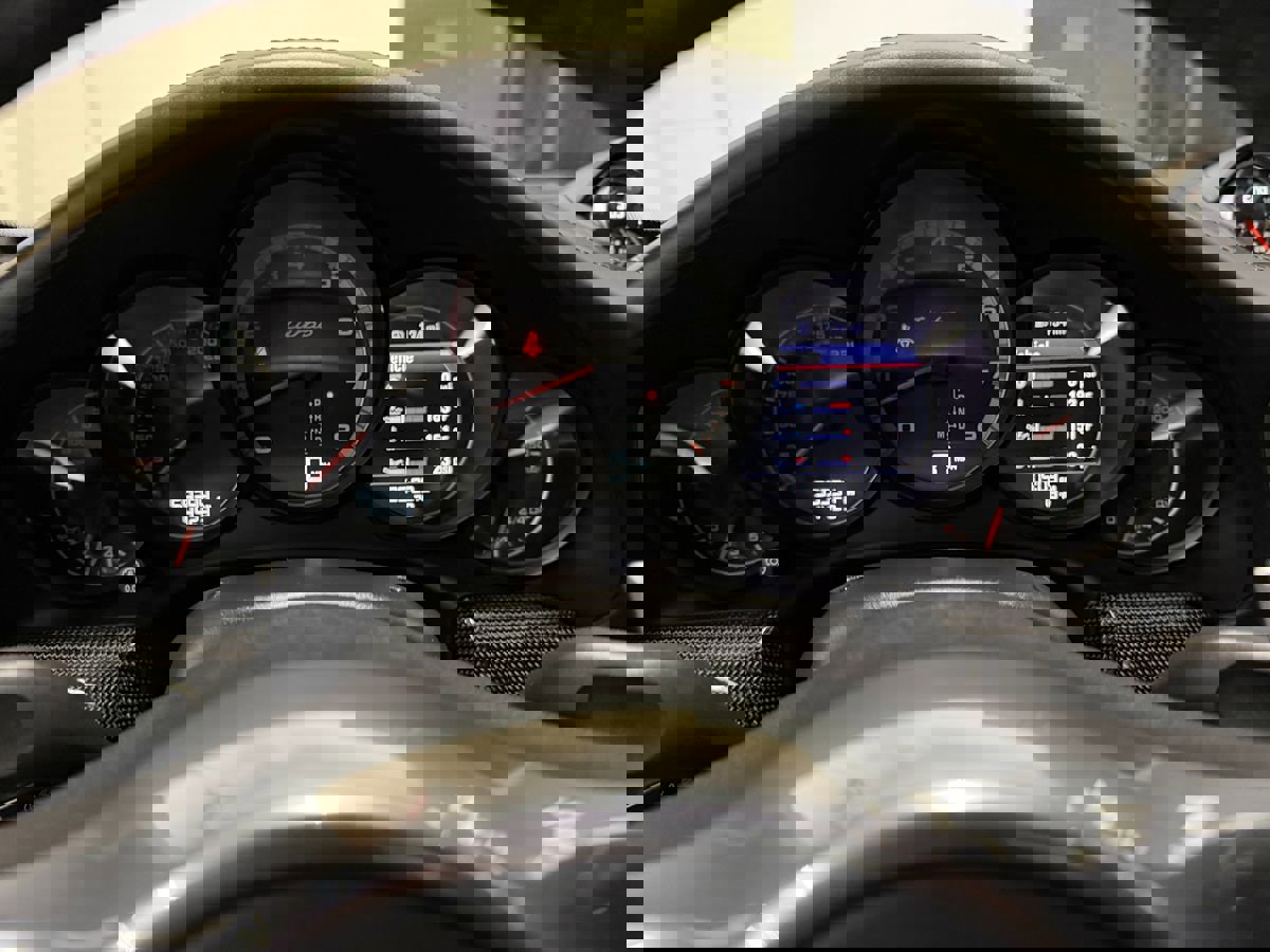 Used 2014 Porsche 911 Turbo image 11