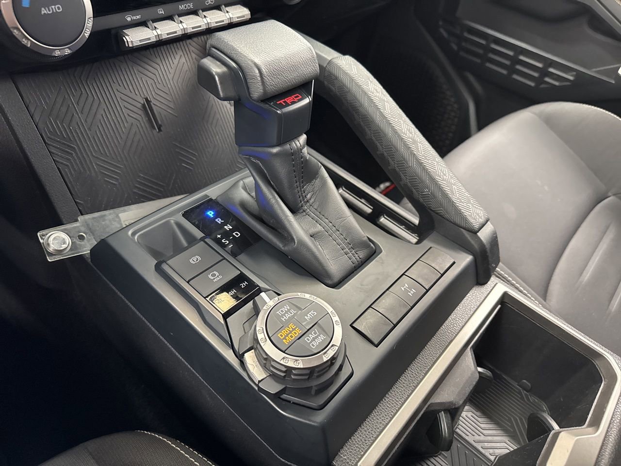 Used 2024 Toyota Tacoma TRD Off-Road image 26