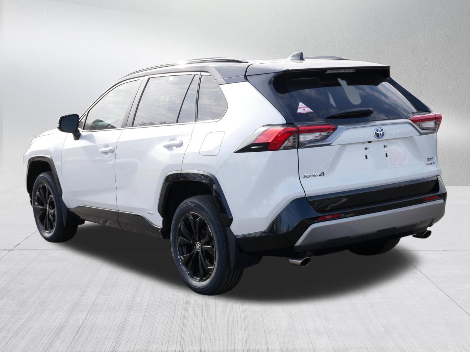 Certified 2024 Toyota RAV4 XSE AWD/4WD image 5
