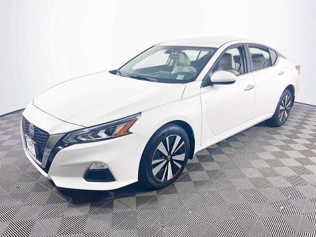 Certified 2022 Nissan Altima 2.5 SV