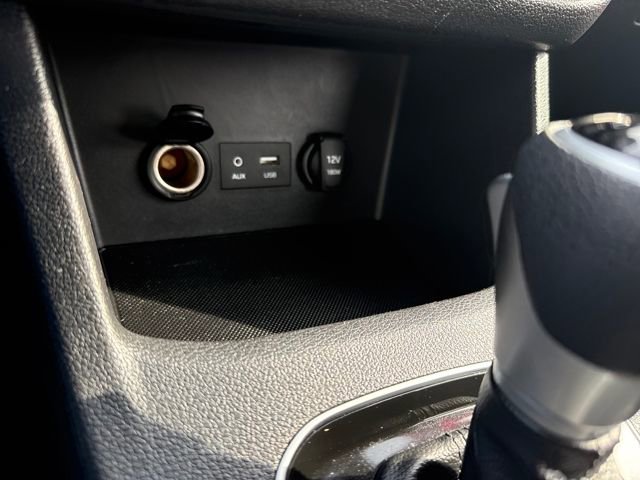 Used 2018 Hyundai Elantra GT image 30