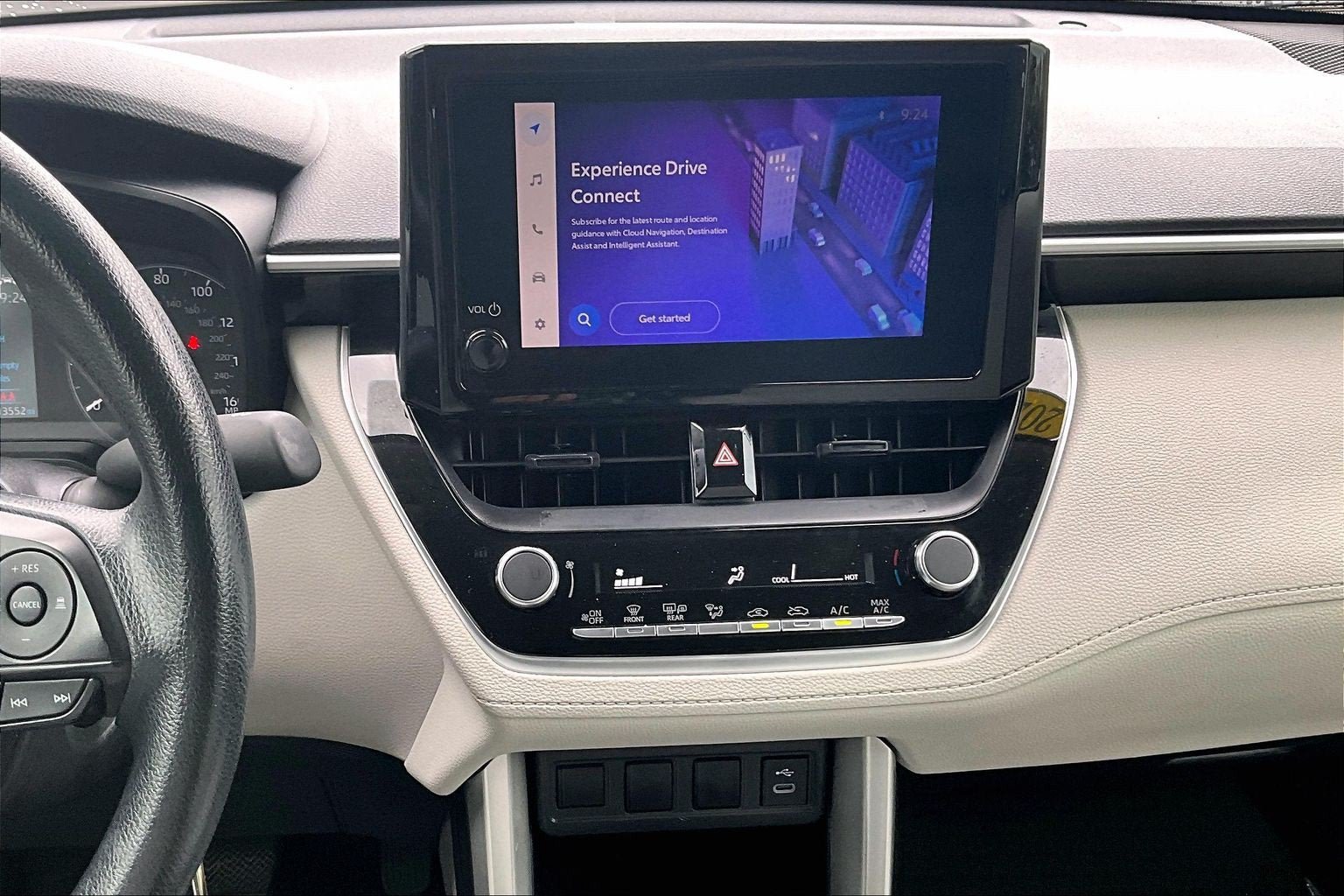 Used 2025 Toyota Corolla Cross L FWD image 6