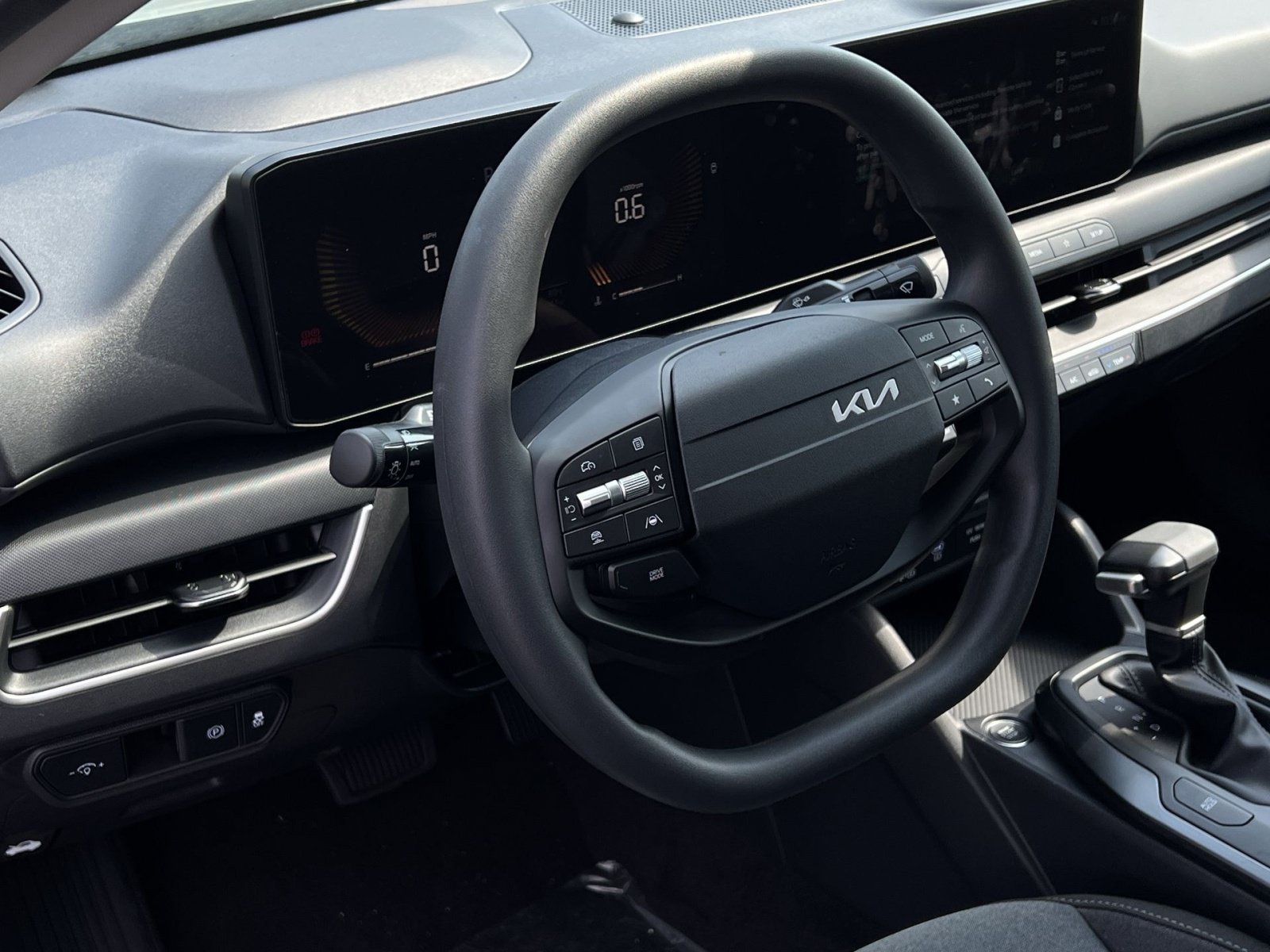 New 2026 Kia K4 FWD image 21