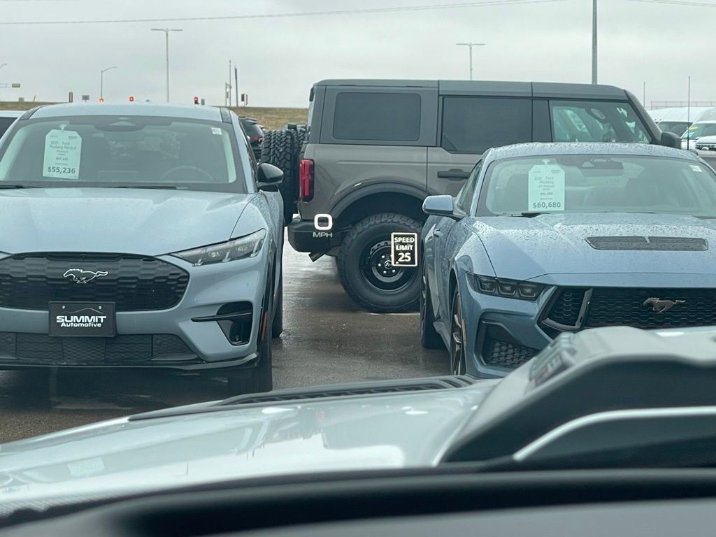 Used 2025 RAM 1500 Limited image 61