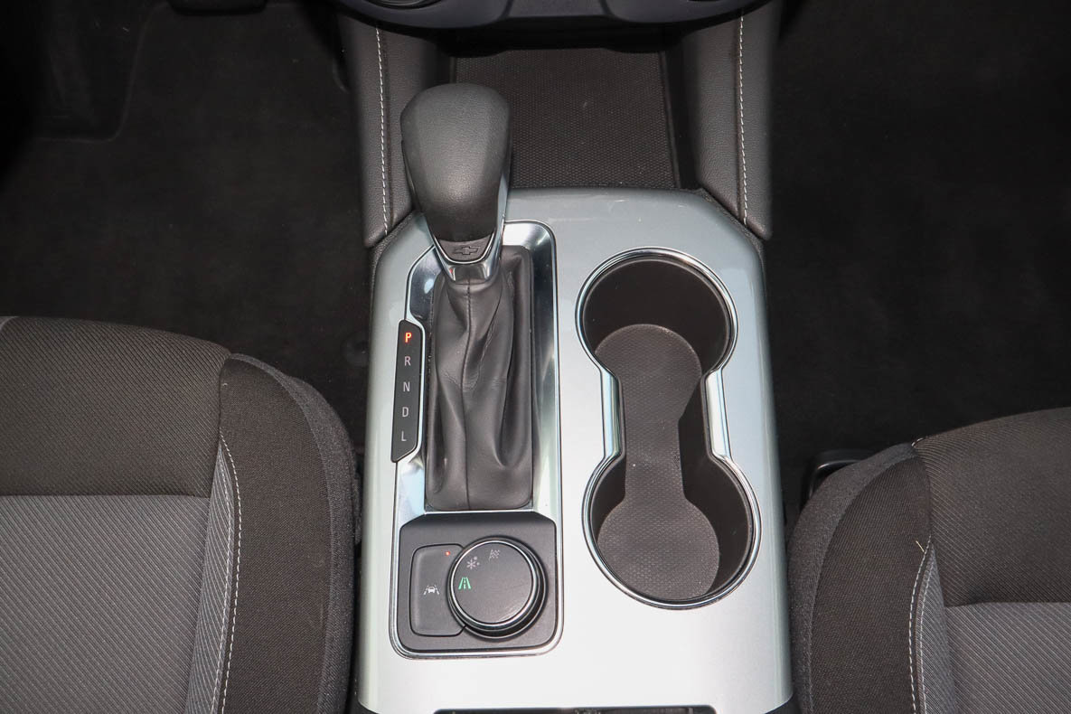 Used 2025 Chevrolet Blazer LT FWD image 19