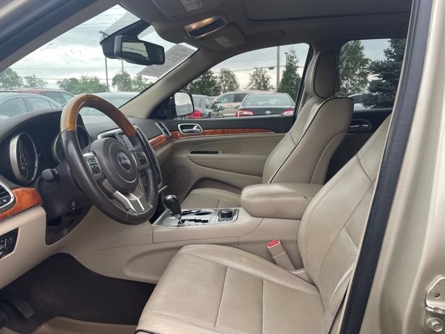 Used 2011 Jeep Grand Cherokee Overland AWD/4WD image 12