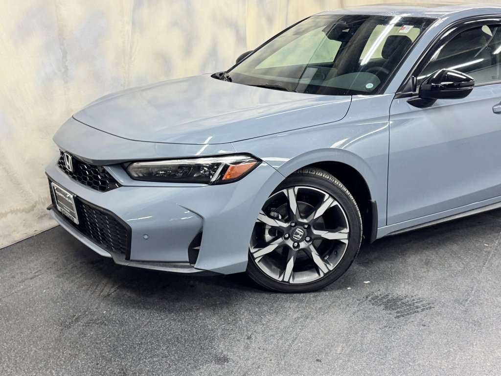 Used 2025 Honda Civic Sport Touring image 2