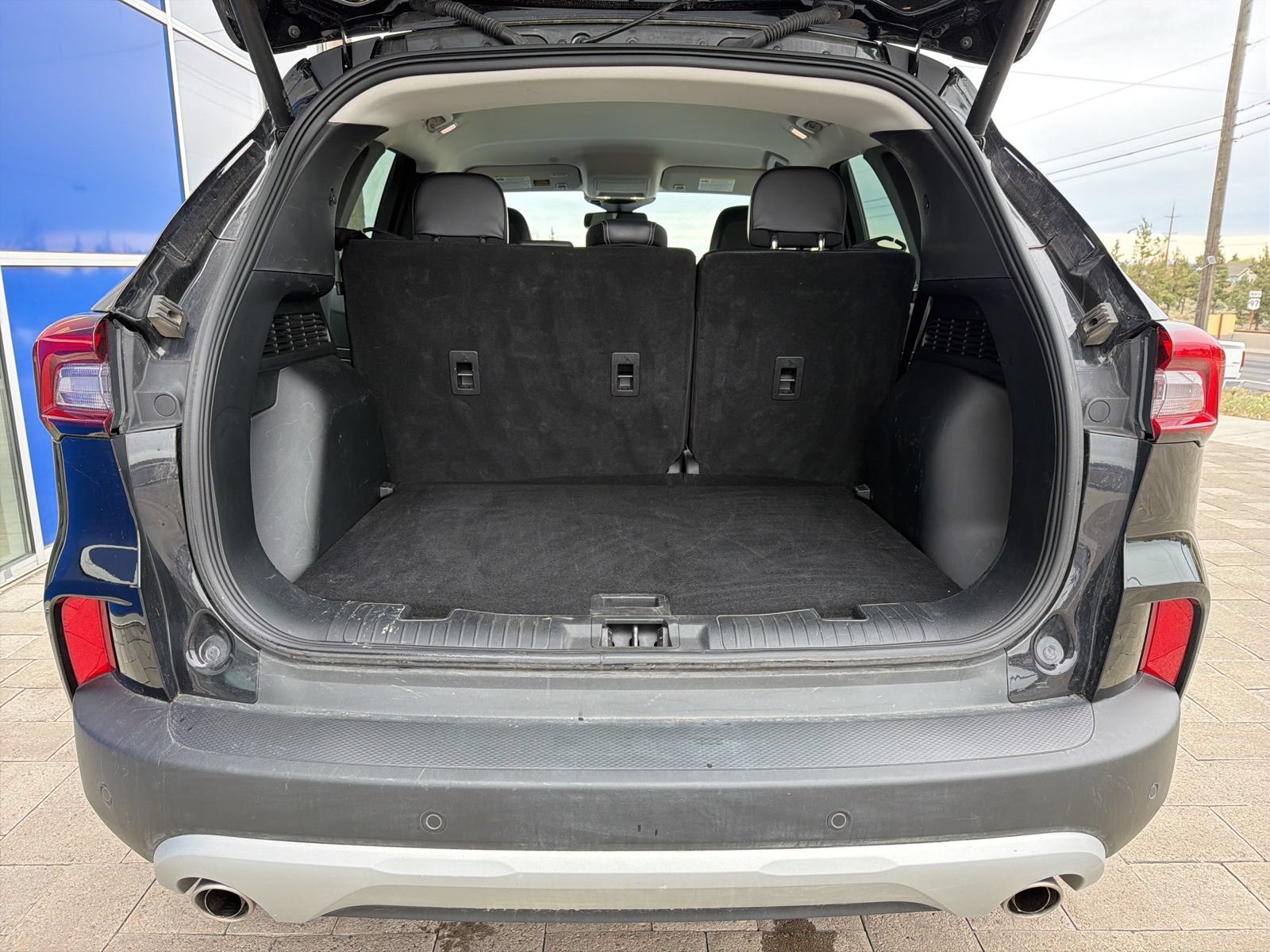 Used 2025 Ford Escape Platinum AWD/4WD image 10