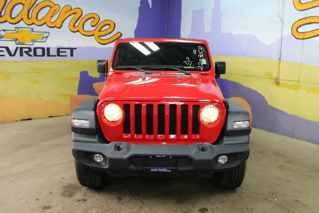 Used 2018 Jeep Wrangler Unlimited Sport w/ Cold Weather Group AWD/4WD image 3