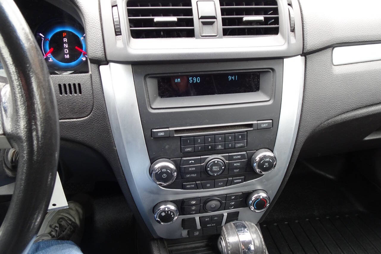 Used 2012 Ford Fusion SE w/ Appearance Pkg image 18