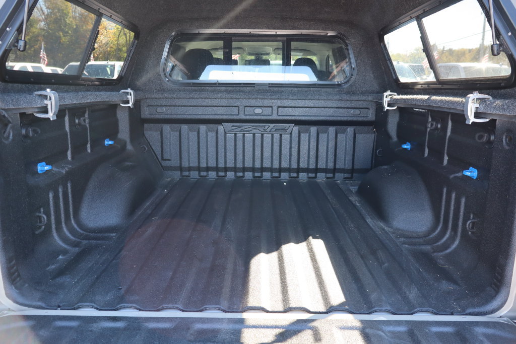 Used 2022 Chevrolet Colorado ZR2 AWD/4WD image 34