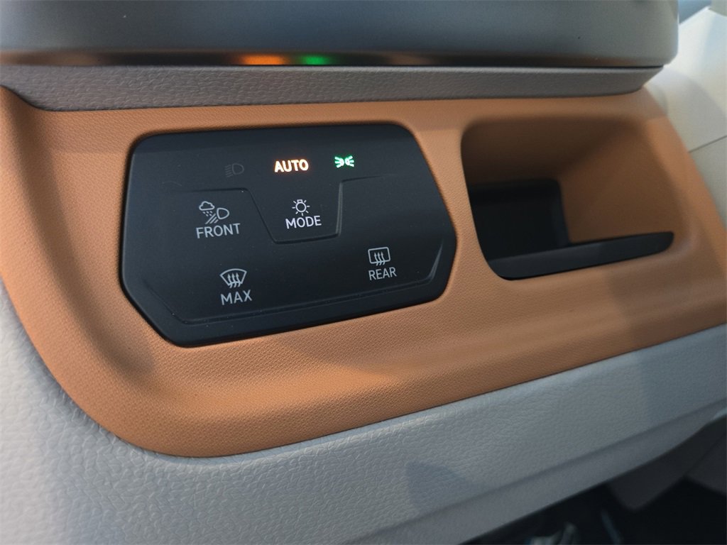 New 2025 Volkswagen ID. Buzz 1st Edition image 19