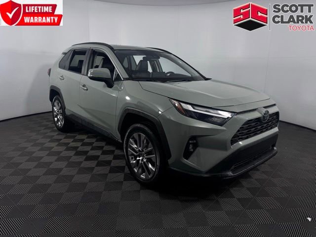 Used 2022 Toyota RAV4 XLE Premium image 1