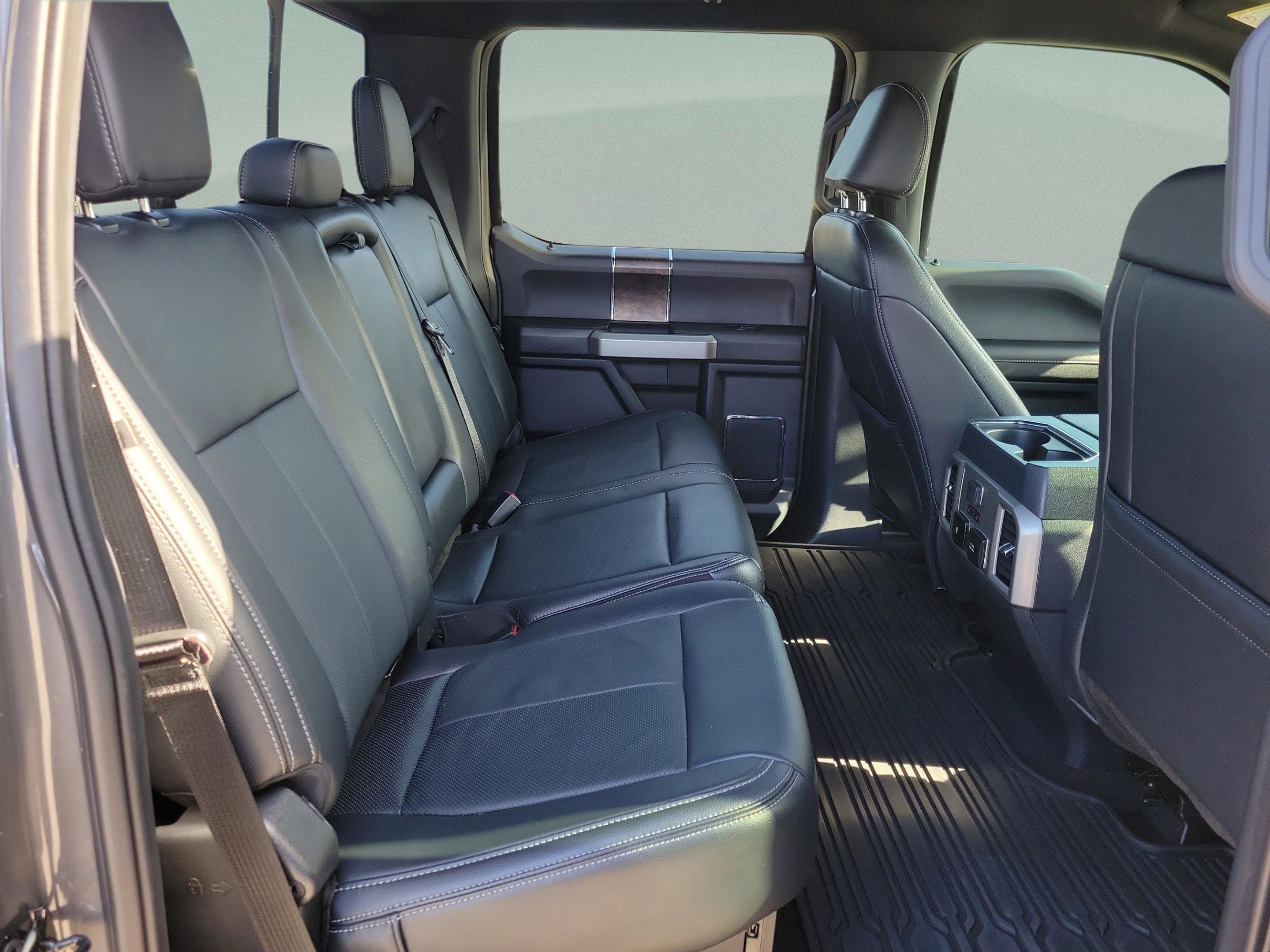 Certified 2022 Ford F350 Lariat w/ Black Appearance Package image 24