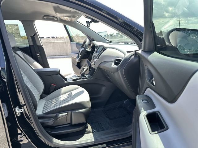 Used 2024 Chevrolet Equinox LS image 29