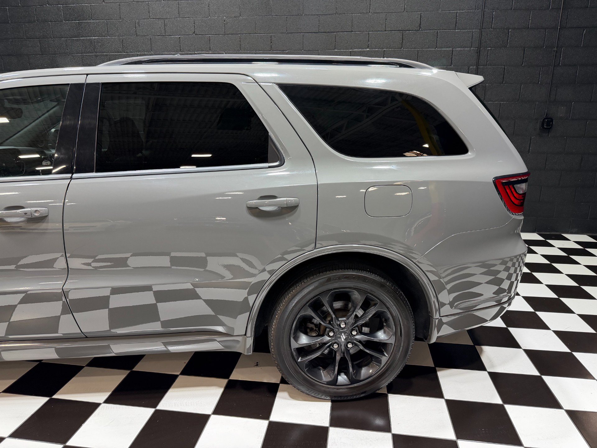Used 2023 Dodge Durango R/T w/ Blacktop Package AWD/4WD image 26