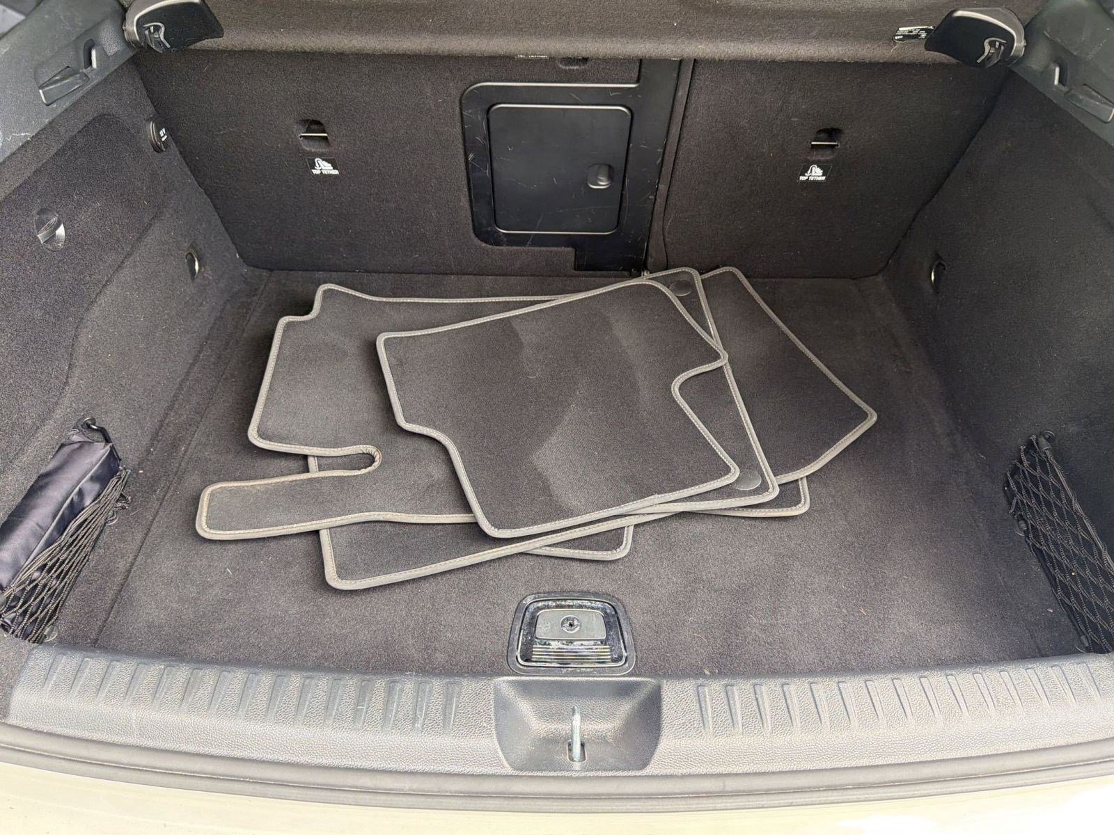 Used 2019 Mercedes-Benz GLA 250 4MATIC image 35