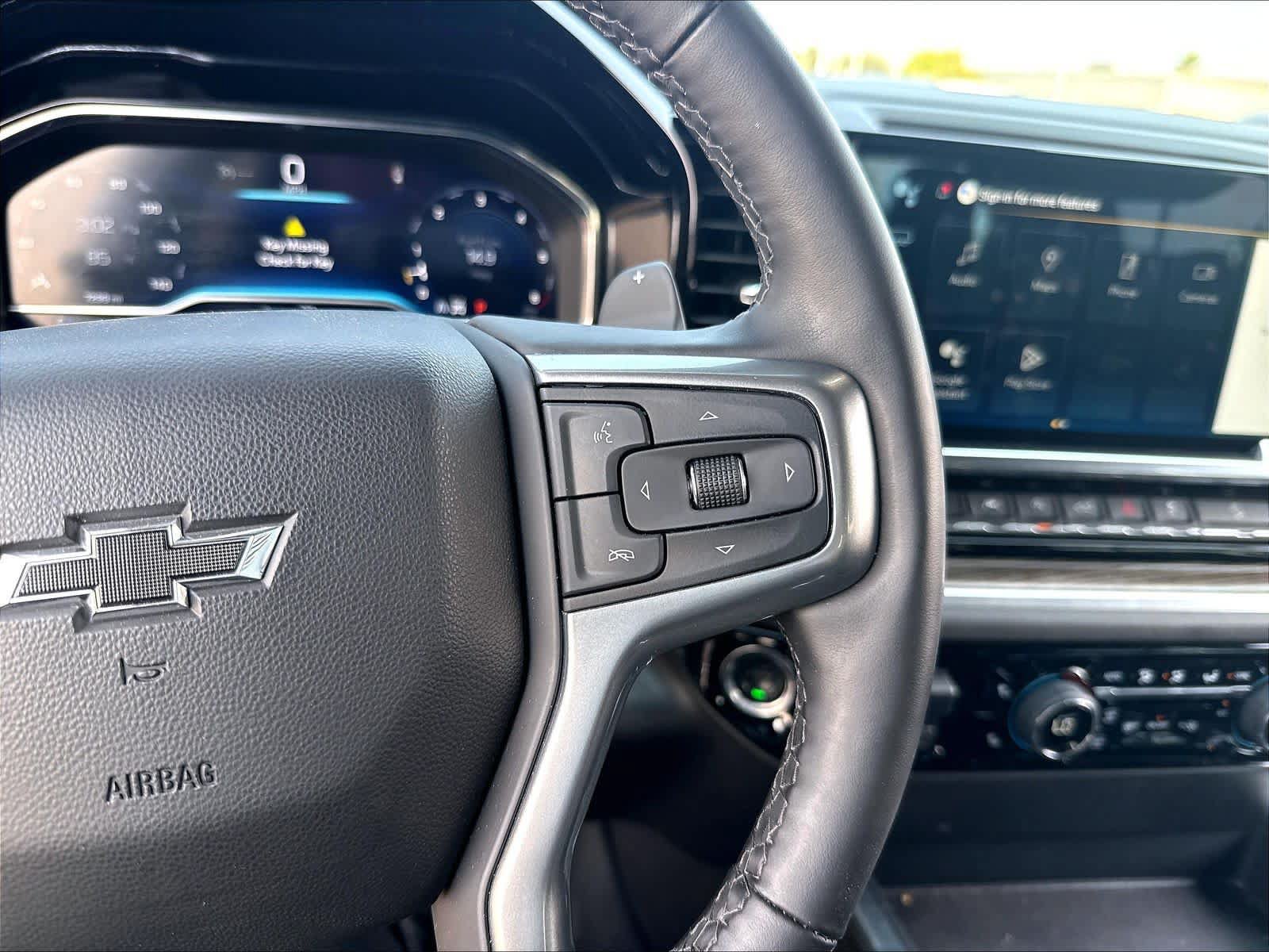 Used 2025 Chevrolet Silverado 1500 LT Trail Boss w/ Convenience Package II AWD/4WD image 14