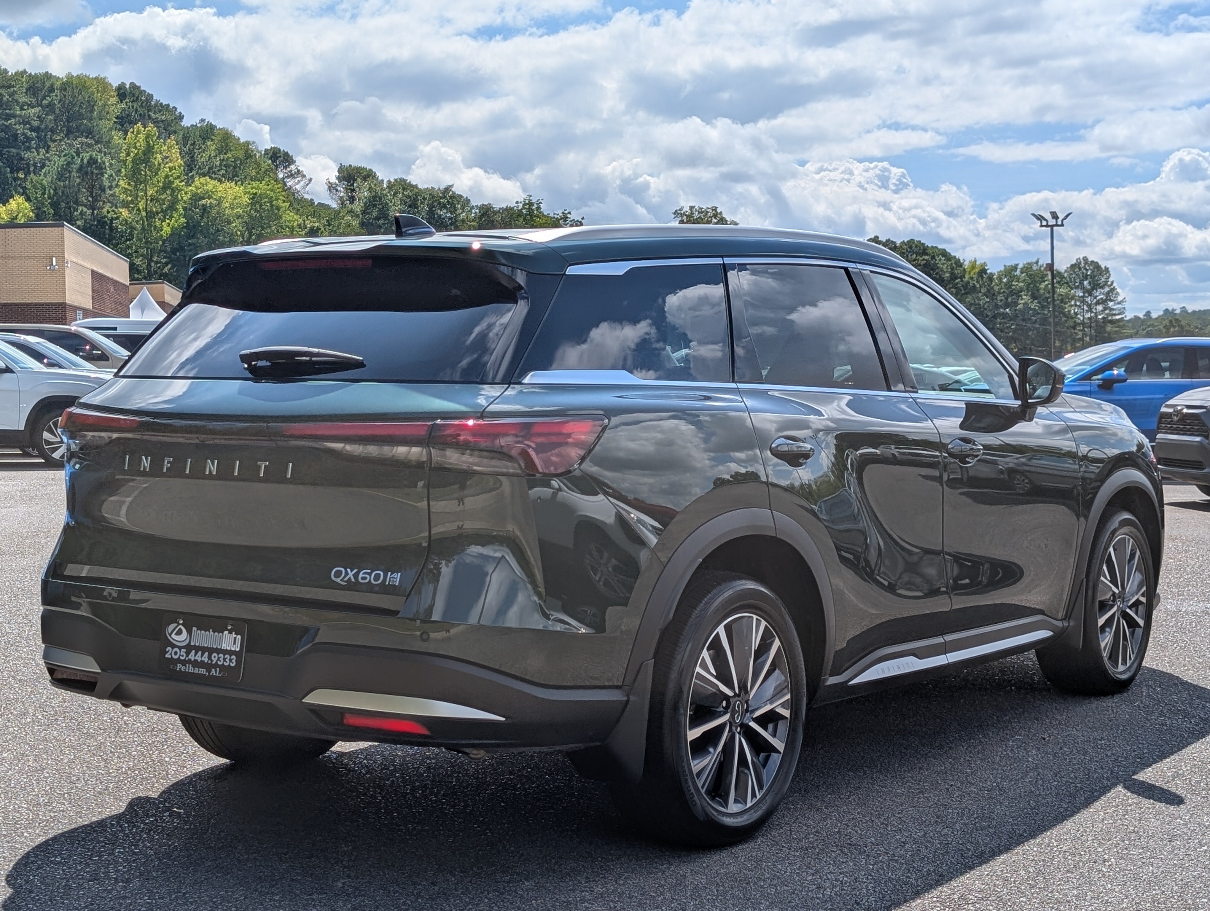 Used 2026 INFINITI QX60 Luxe w/ Cargo Package AWD/4WD image 9