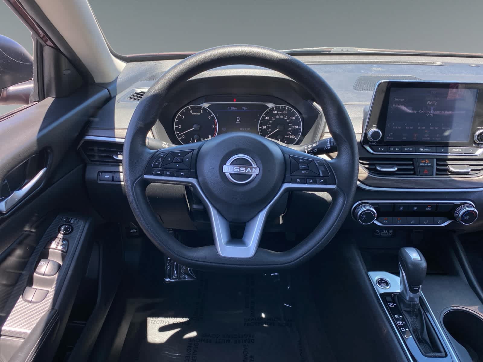 Used 2025 Nissan Altima 2.5 SV FWD image 12