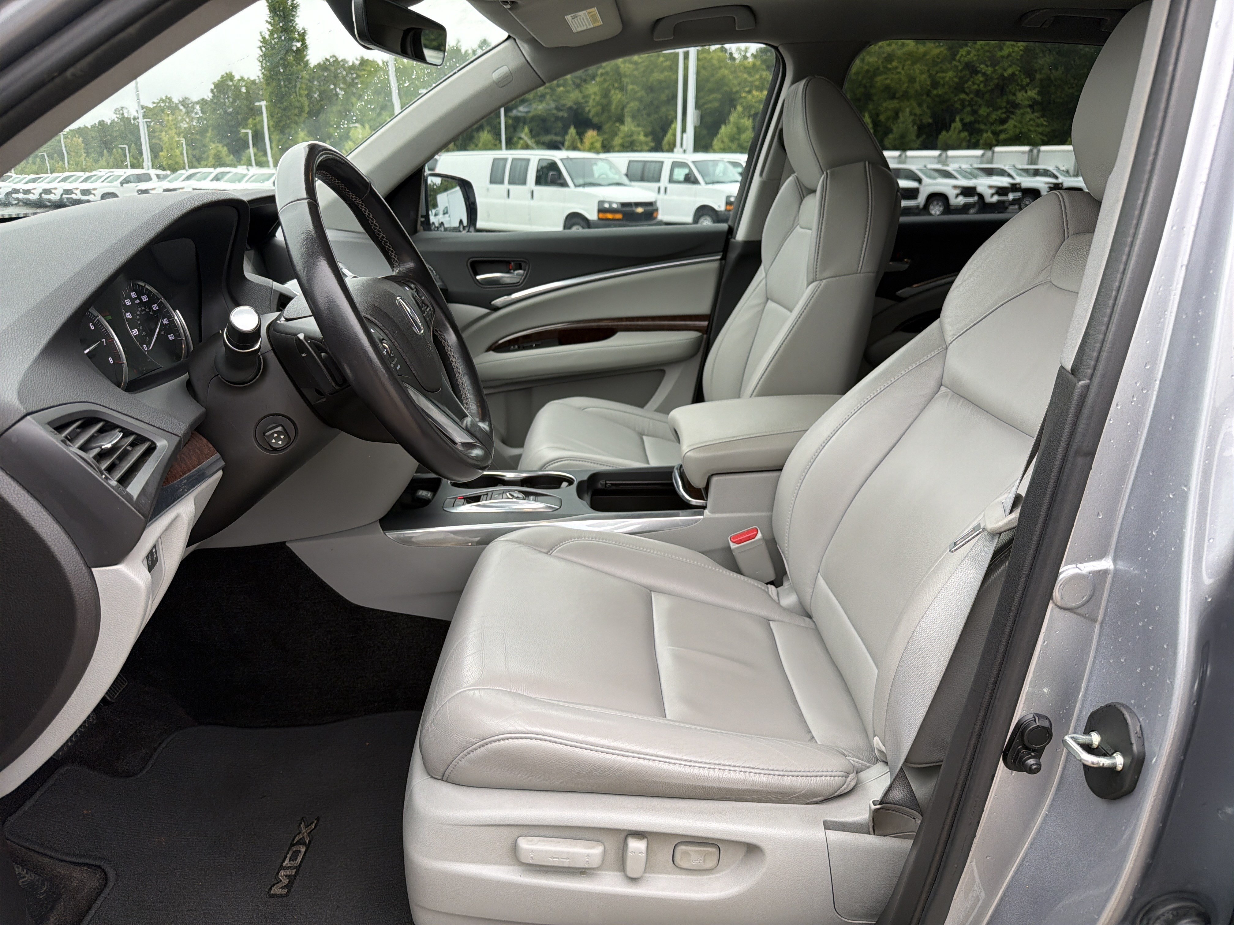 Certified 2017 Acura MDX SH-AWD w/ Technology Package image 16