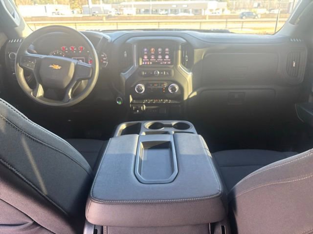 Used 2025 Chevrolet Silverado 2500 Custom w/ Custom Convenience Package image 10