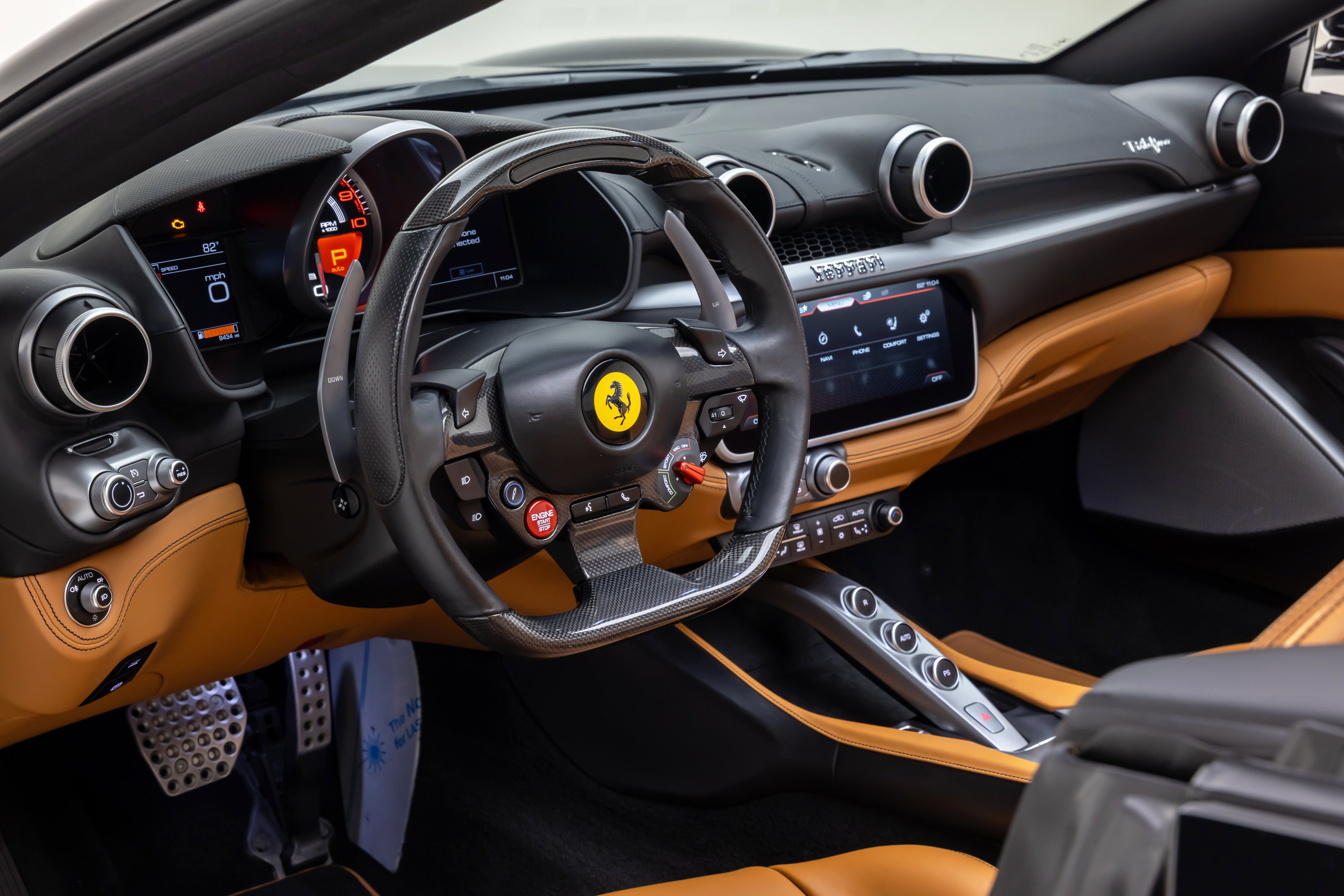 Used 2020 Ferrari Portofino RWD image 40