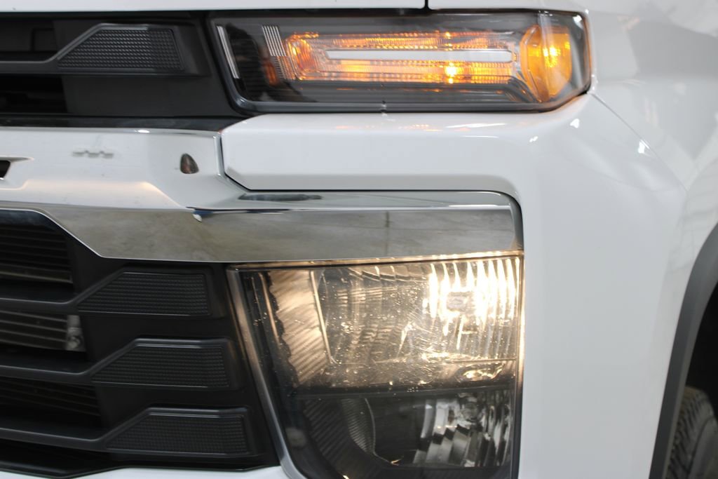 Used 2024 Chevrolet Silverado 3500 LT w/ Convenience Package image 22