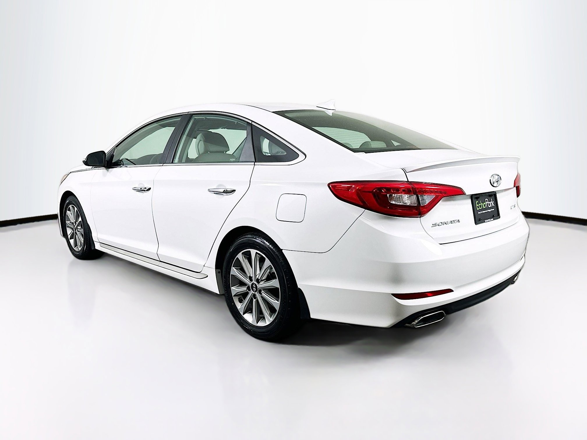 Used 2017 Hyundai Sonata Limited w/ Tech Package 03 image 5