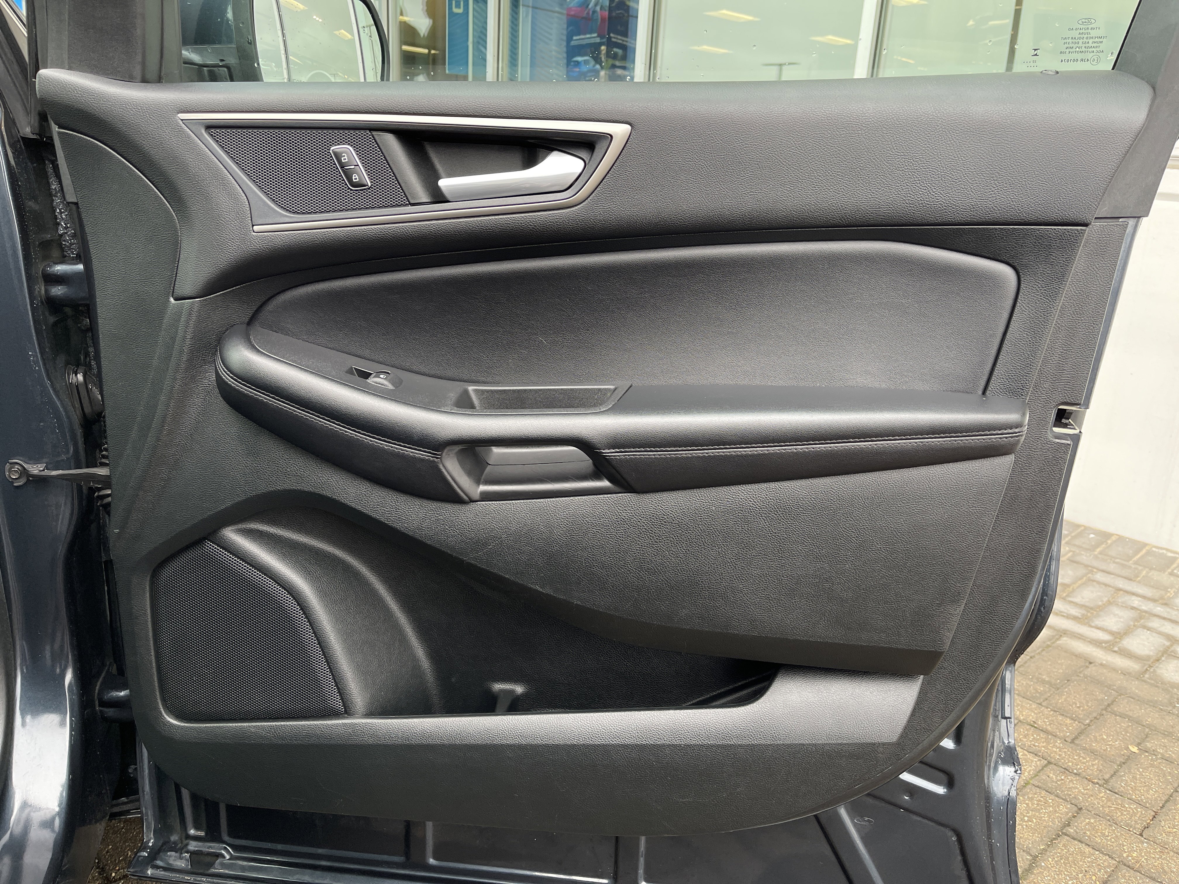 Used 2022 Ford Edge SEL image 34