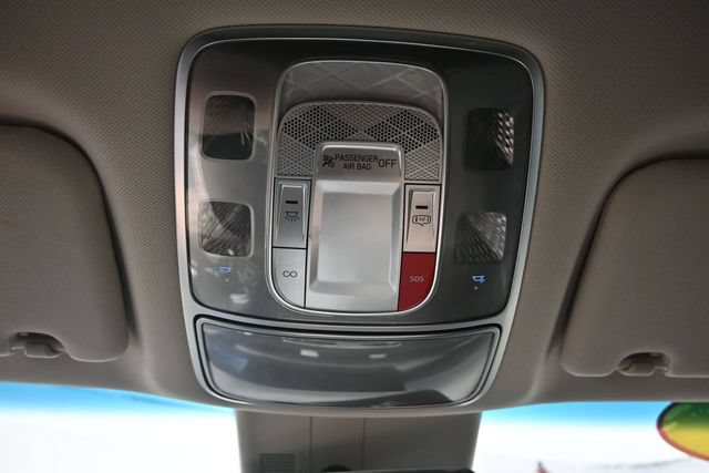 Used 2025 Genesis GV80 2.5T Standard AWD/4WD image 33