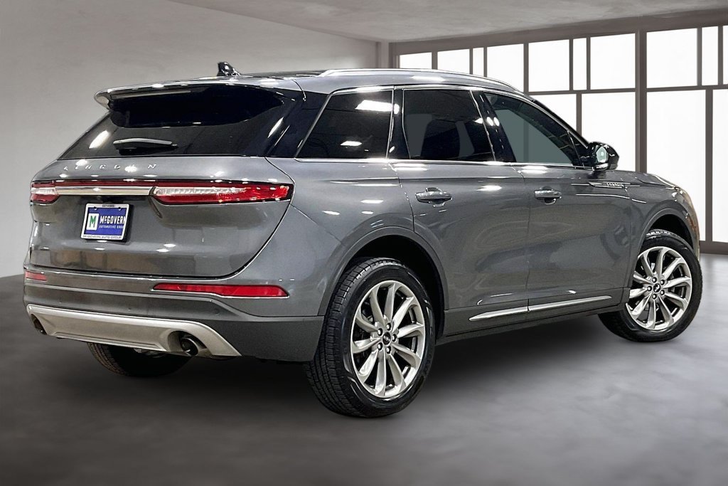 Used 2022 Lincoln Corsair AWD w/ Premium Package image 7