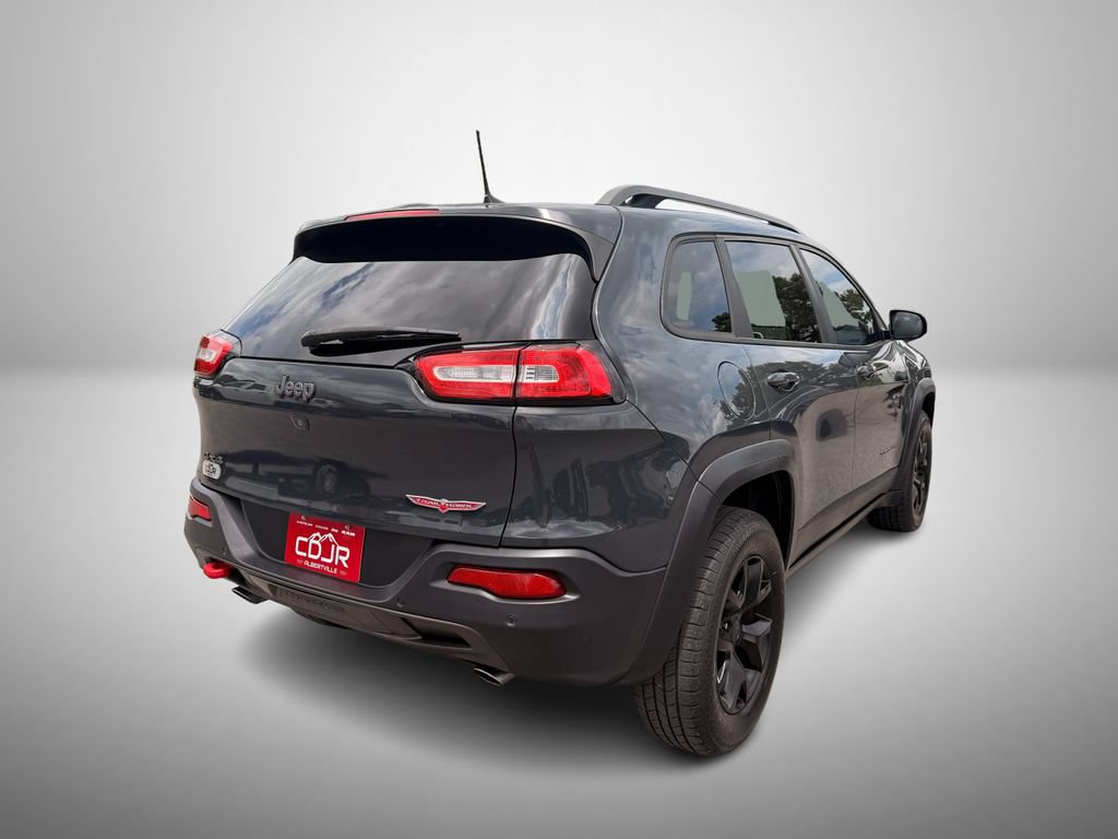 Used 2017 Jeep Cherokee Trailhawk w/ Comfort/Convenience Group AWD/4WD image 4