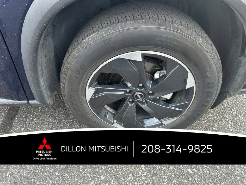 Used 2025 Nissan Rogue SV AWD/4WD image 21