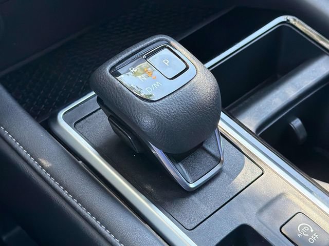 Certified 2025 Nissan Pathfinder SV FWD image 16