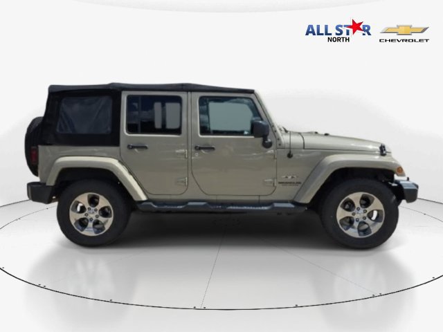 Used 2017 Jeep Wrangler Unlimited Sahara w/ Dual Top Group AWD/4WD image 2