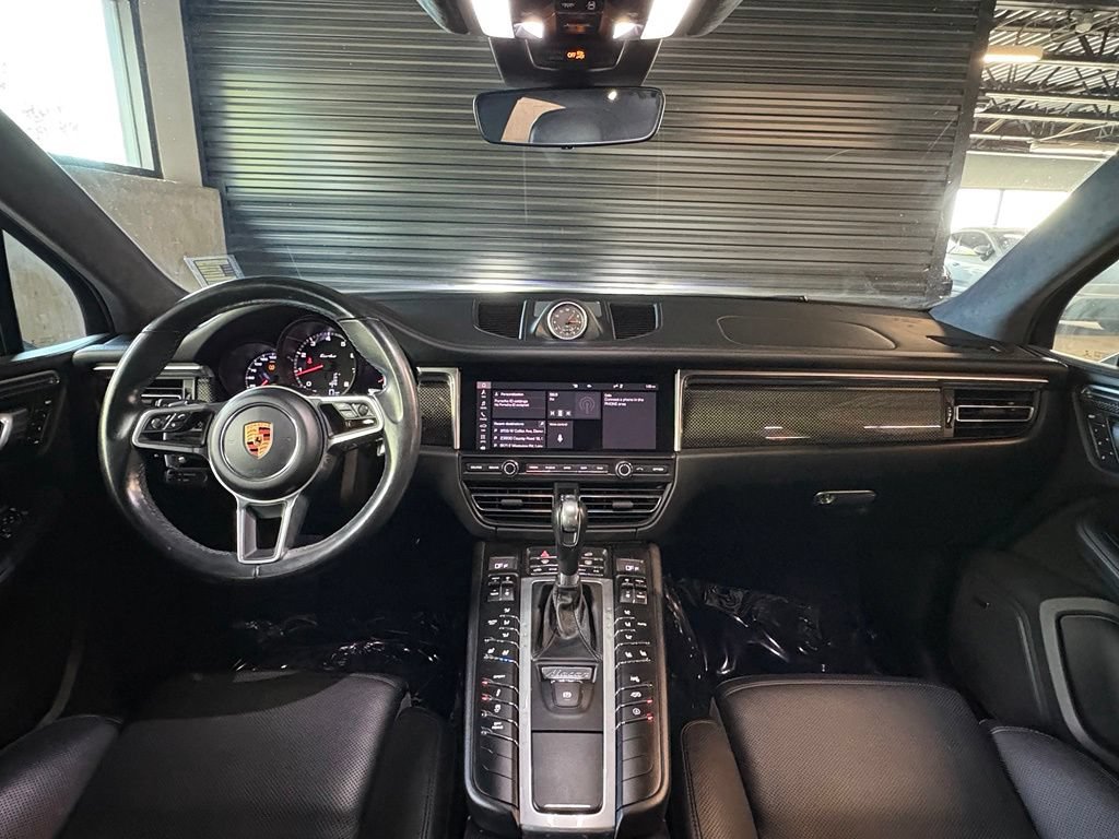 Used 2020 Porsche Macan Turbo AWD/4WD image 18