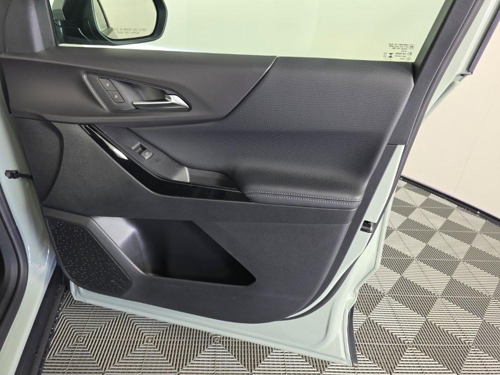 New 2026 Chevrolet Equinox LT image 35