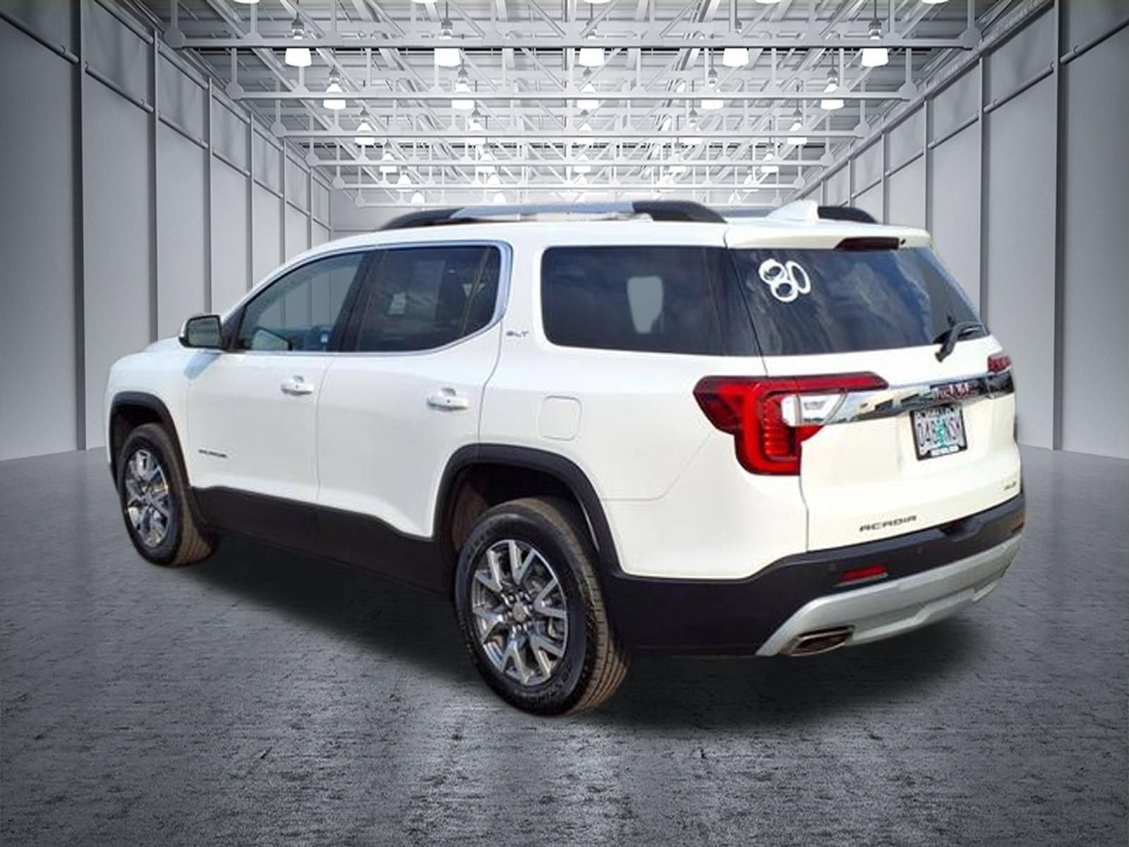 Used 2022 GMC Acadia SLT w/ Technology Package AWD/4WD image 11