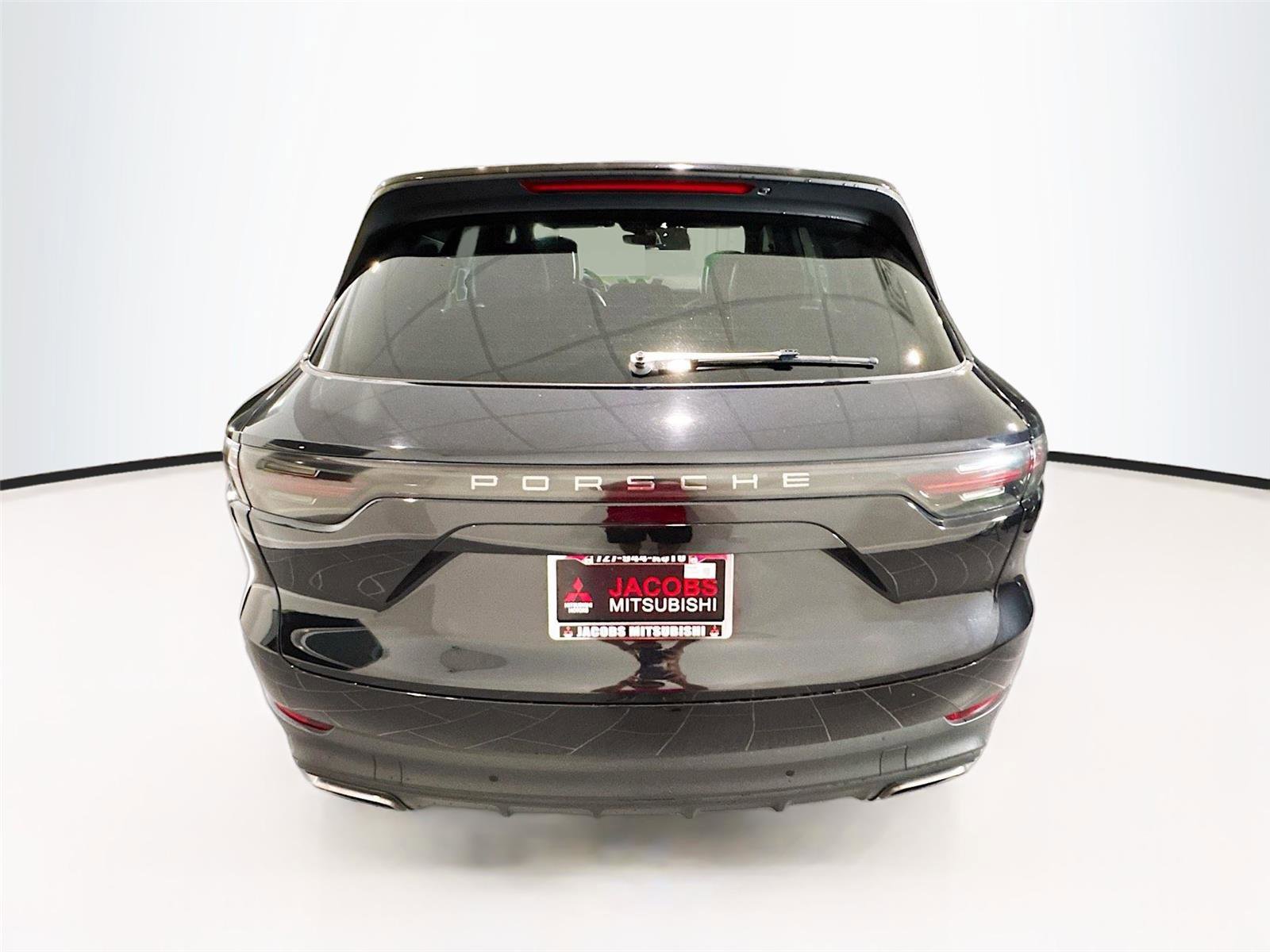 Used 2022 Porsche Cayenne image 4