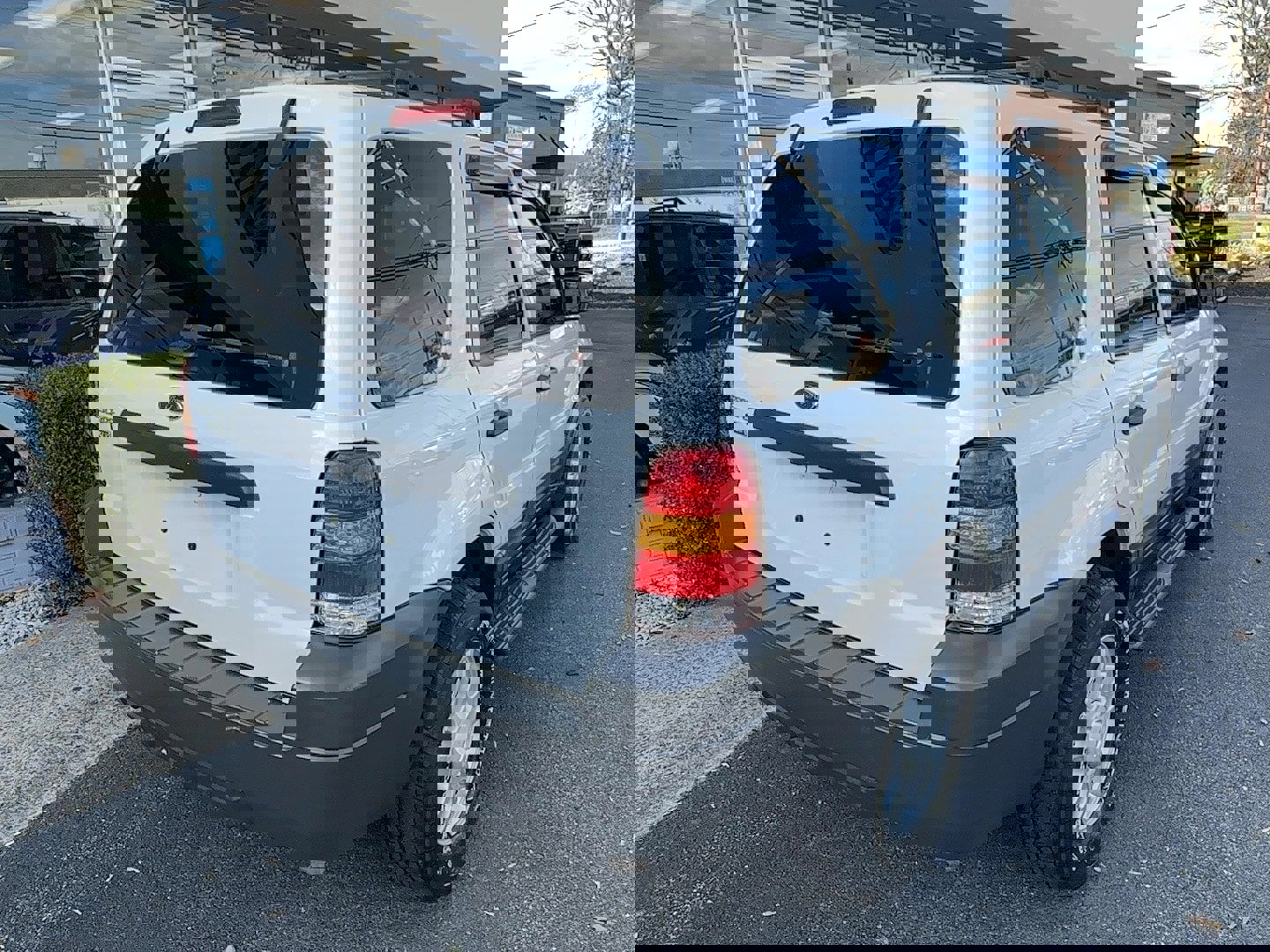 Used 2005 Ford Escape XLT image 3